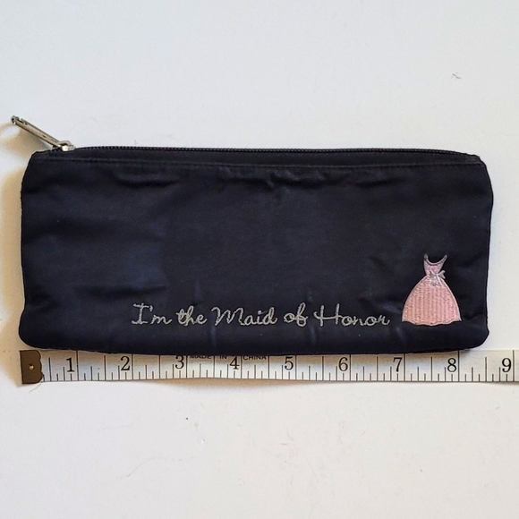 $5 or Free Zipper pouch - Picture 3 of 9